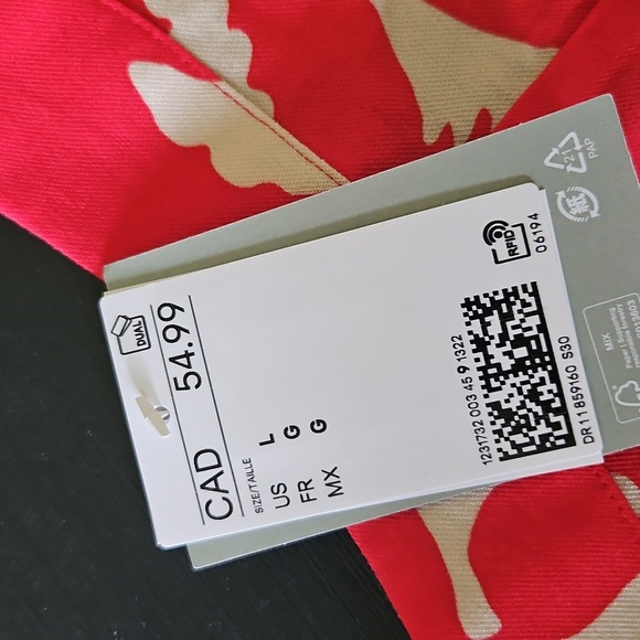 Red and Cream Patterned Dress - Picture 4 of 4